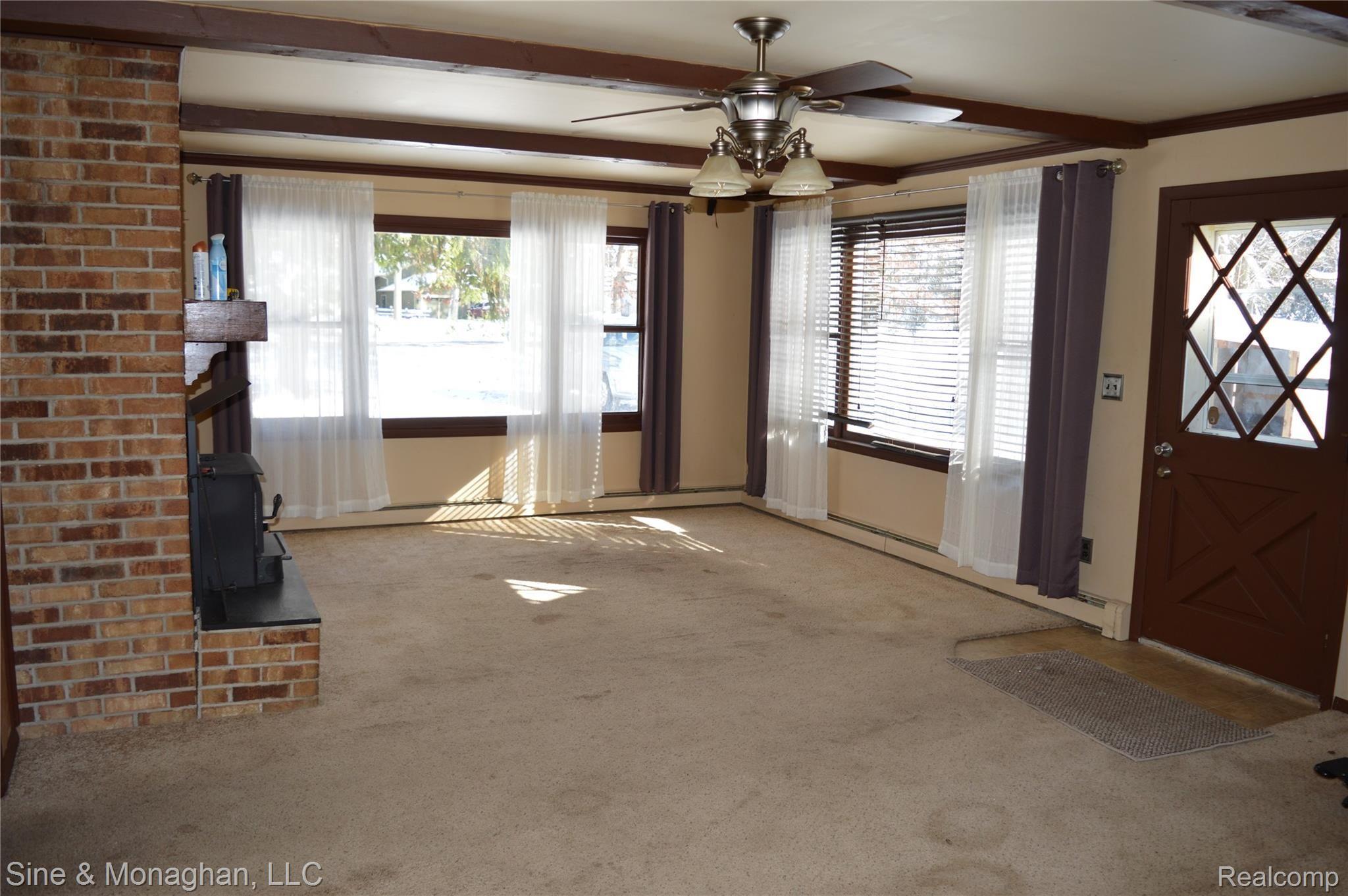 8972 Stone Road Algonac, MI 48001 - Photo 11 of 19 023.JPG