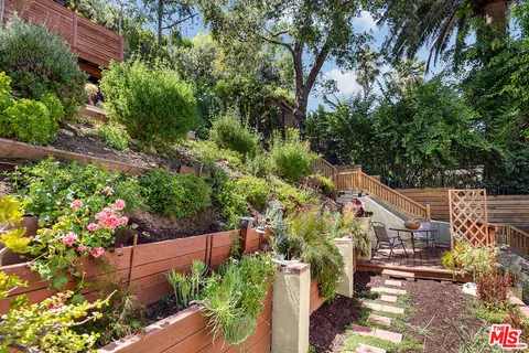 a view of a garden with flowers