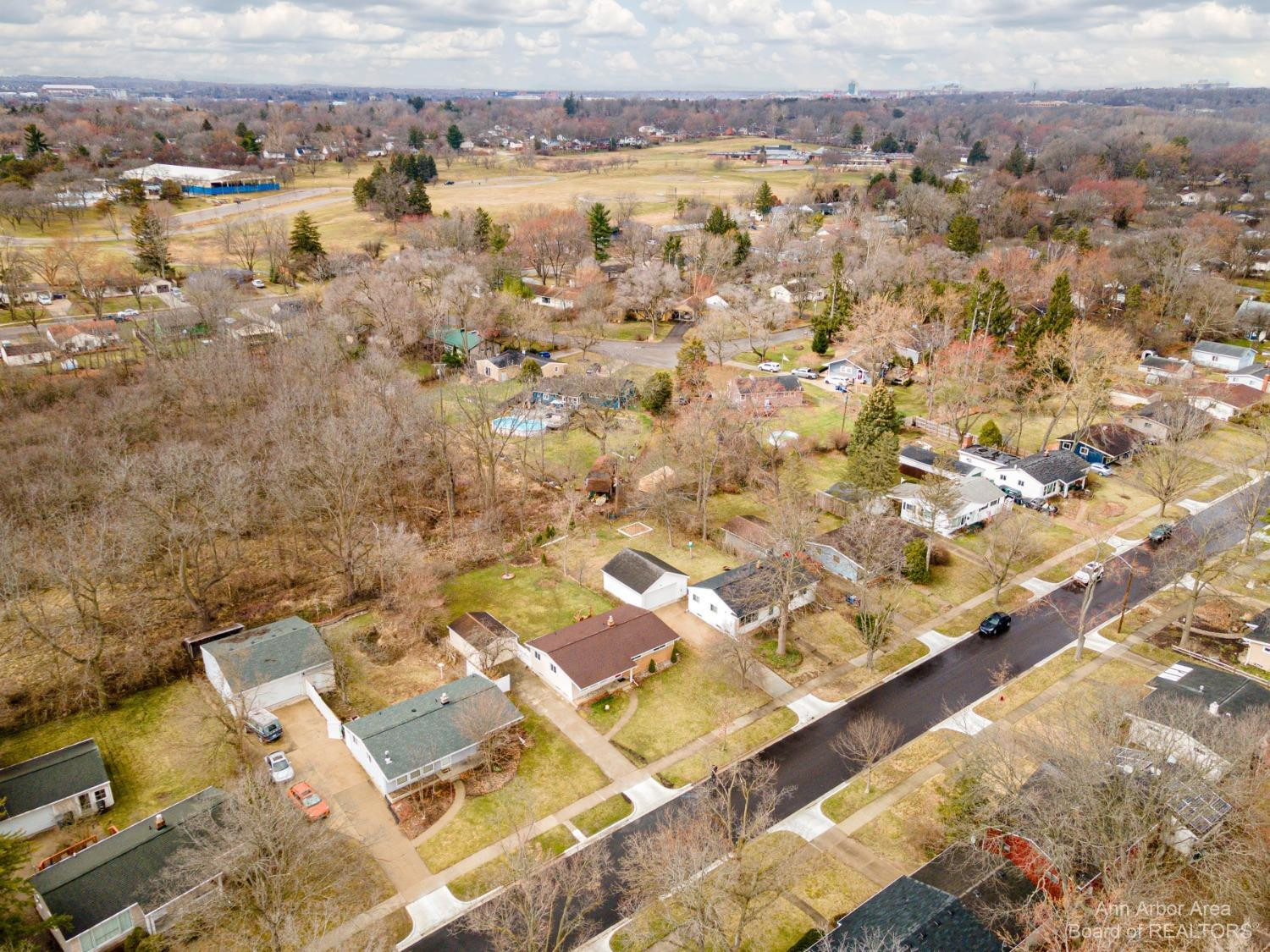 2800 Cranbrook Road Ann Arbor, MI 48104 - Photo 36 of 38 Photo 36