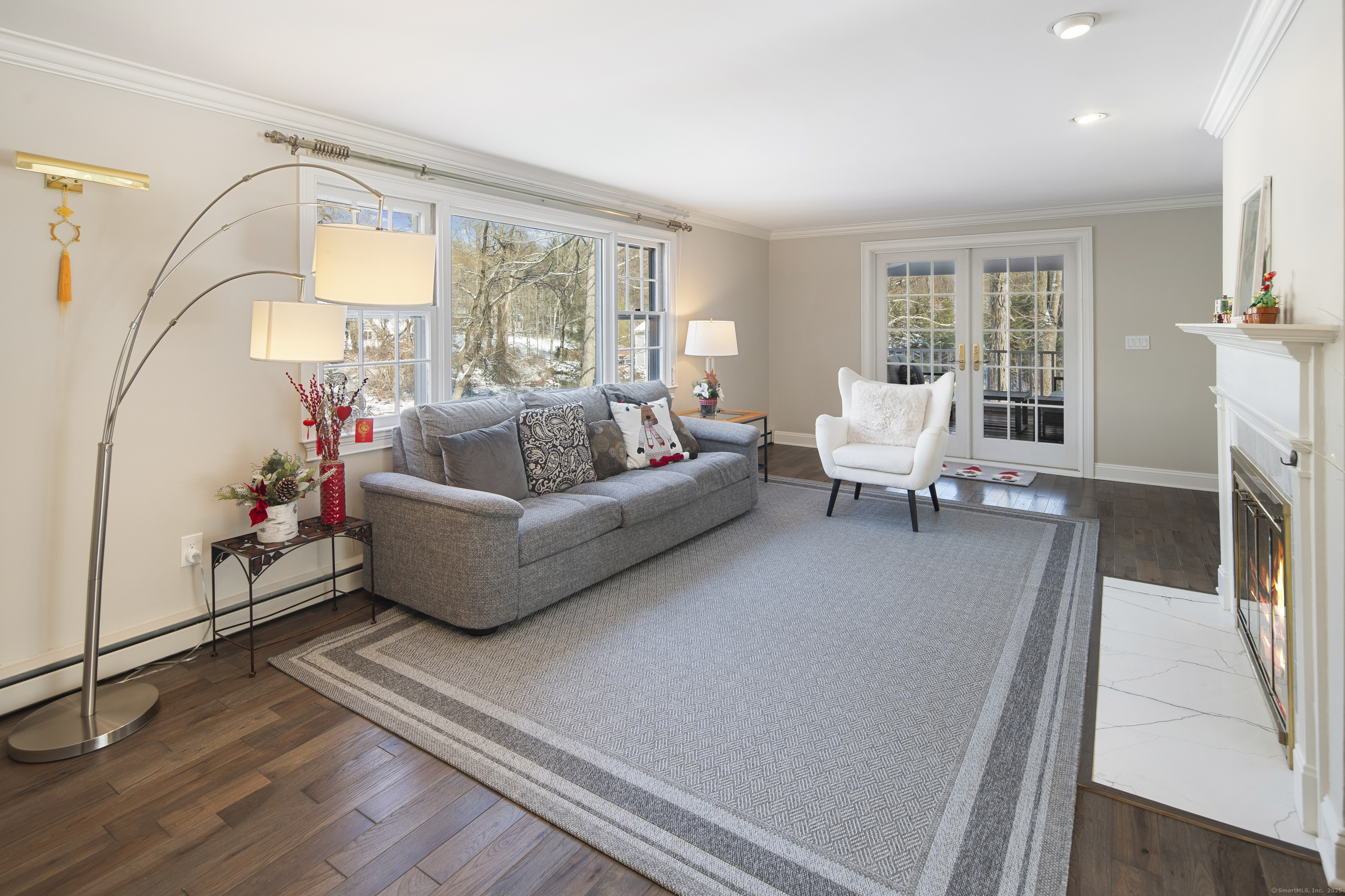 64 White Oak Shade Road New Canaan, CT 06840 - Photo 5 of 29