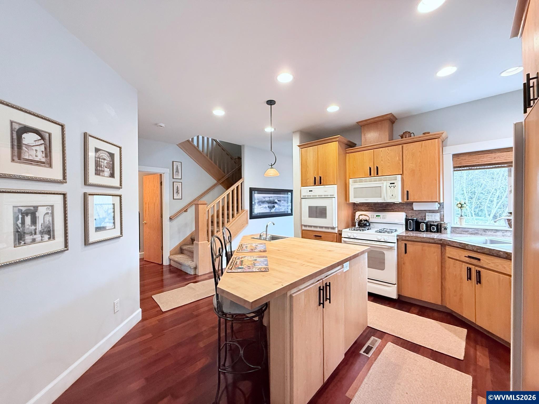 5970 Lone Oak Road Southeast Salem, OR 97306 - Photo 27 of 44 Gallery Image 27