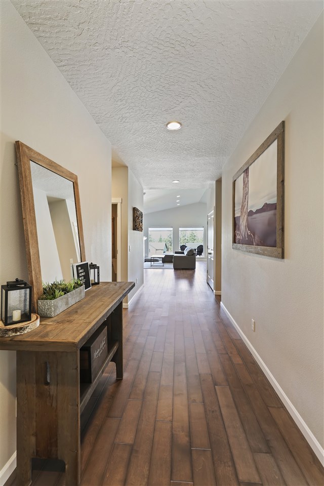 2708 South Conklin Road Spokane Valley, WA 99037 - Photo 4 of 20