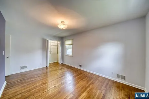 $4,500 | 111 6th Street, Cresskill, NJ 07626