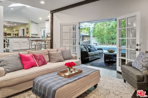 $13,500 | 4537 Agnes Avenue, Valley Village, CA 91607