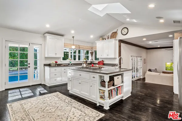 $13,500 | 4537 Agnes Avenue, Valley Village, CA 91607