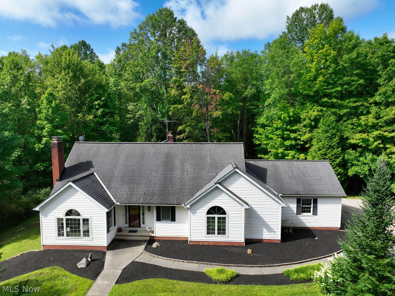 12504 Heath Road Chesterland, OH 44026 - Photo 43 of 50 Gallery Image 43