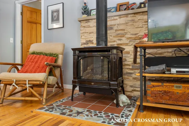 $527,700 | 6187 Bayou Trail, Saugatuck, MI 49453