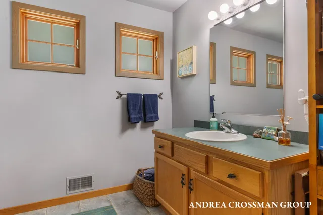 $527,700 | 6187 Bayou Trail, Saugatuck, MI 49453