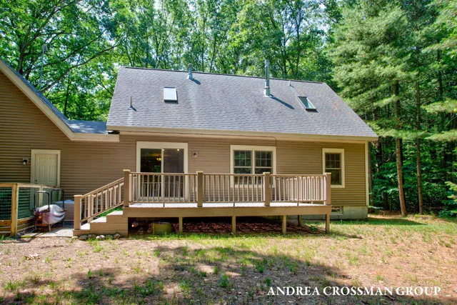 $527,700 | 6187 Bayou Trail, Saugatuck, MI 49453