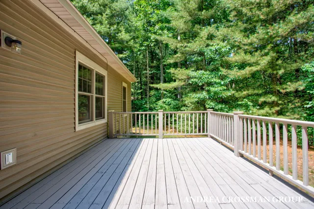 $527,700 | 6187 Bayou Trail, Saugatuck, MI 49453