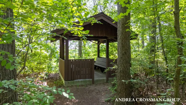 $527,700 | 6187 Bayou Trail, Saugatuck, MI 49453