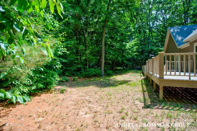 $527,700 | 6187 Bayou Trail, Saugatuck, MI 49453