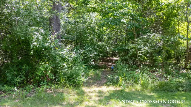 $527,700 | 6187 Bayou Trail, Saugatuck, MI 49453