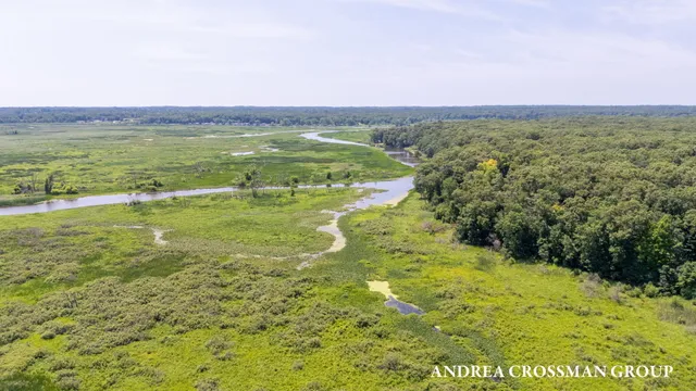 $527,700 | 6187 Bayou Trail, Saugatuck, MI 49453