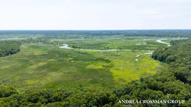 $527,700 | 6187 Bayou Trail, Saugatuck, MI 49453