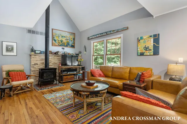 $527,700 | 6187 Bayou Trail, Saugatuck, MI 49453