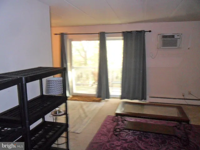 $1,250 | 610 West 11th Street, Unit 6, New Castle, DE 19720