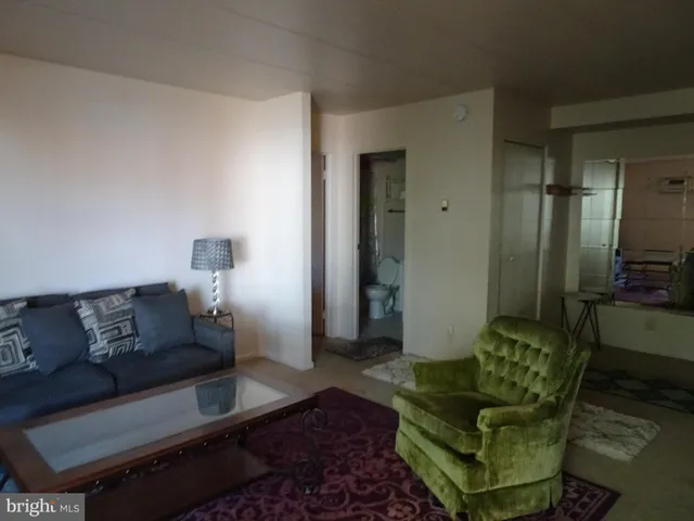 $1,250 | 610 West 11th Street, Unit 6, New Castle, DE 19720