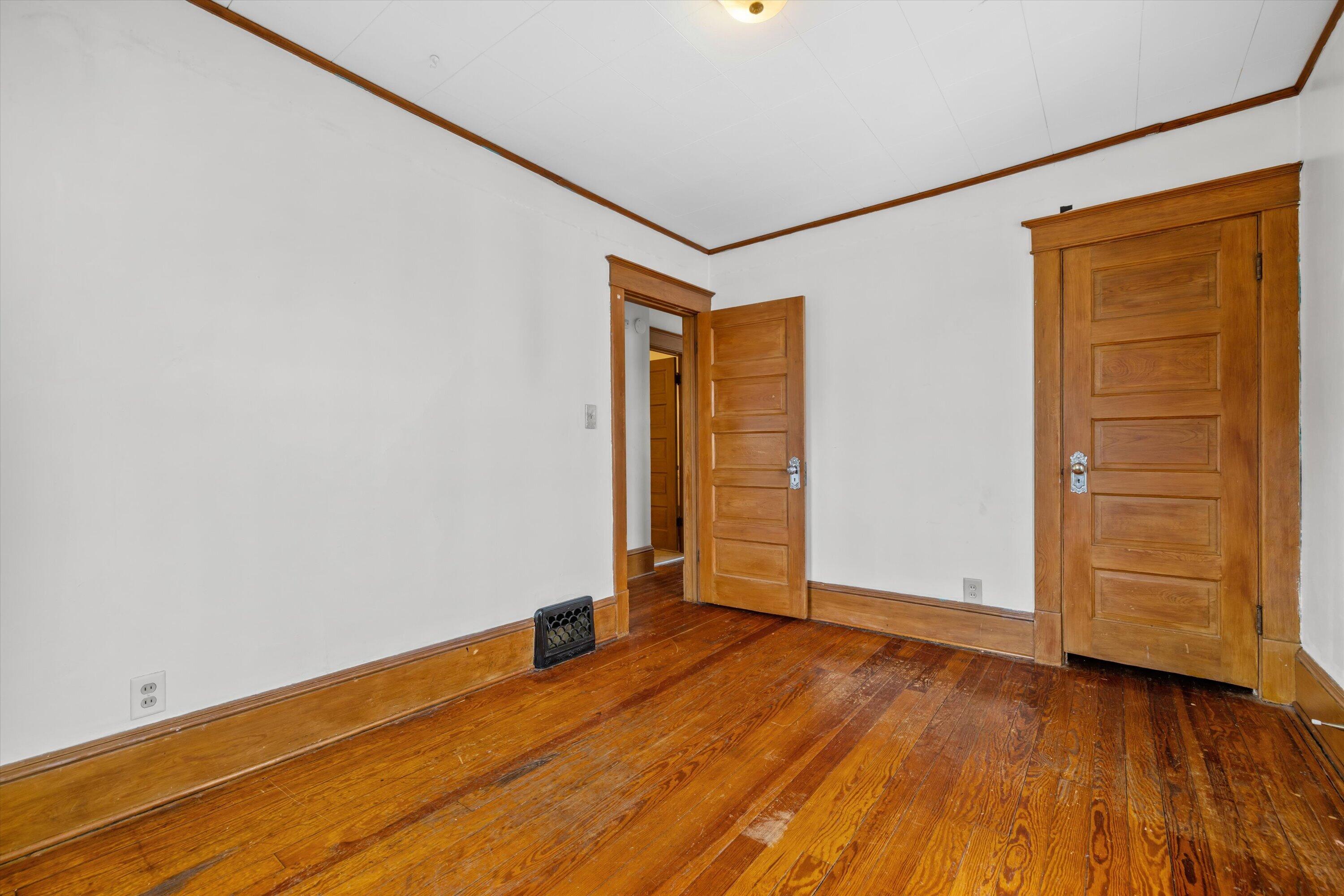 2816 Wright Avenue Racine, WI 53405 - Photo 16 of 25 Bedroom