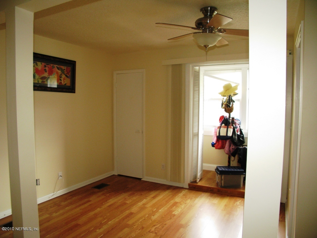 317 Magnolia Street Neptune Beach, FL 32266 - Photo 9 of 13 a view of a hallway with interior of the house