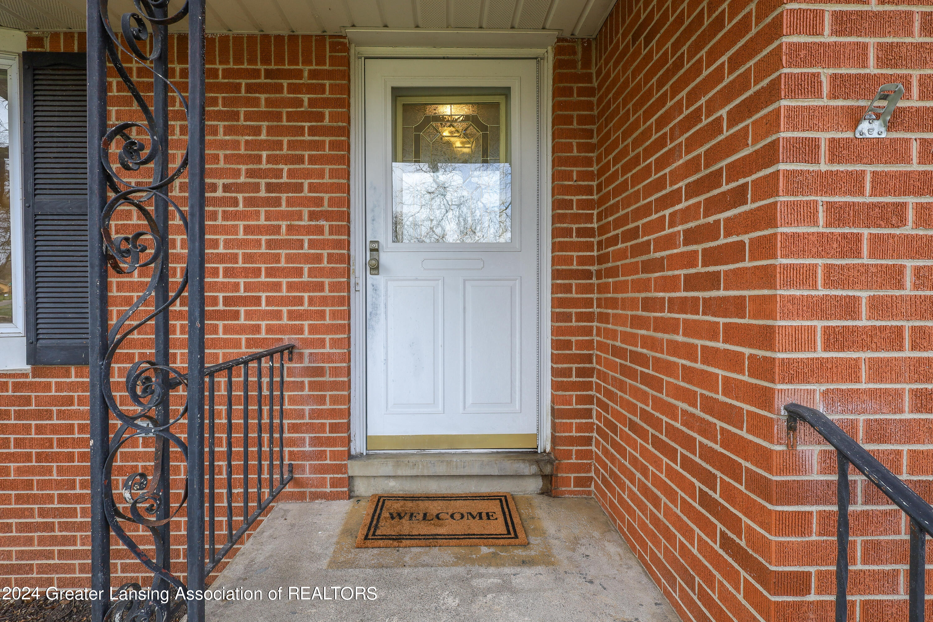 2803 South Cambridge Road Lansing, MI 48911 - Photo 4 of 68 Cambridge-8