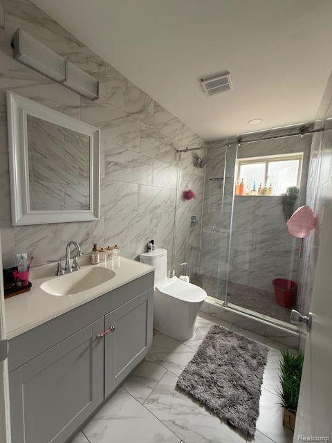 4620 John Daly Road Dearborn Heights, MI 48125 - Photo 8 of 20 Bathroom
