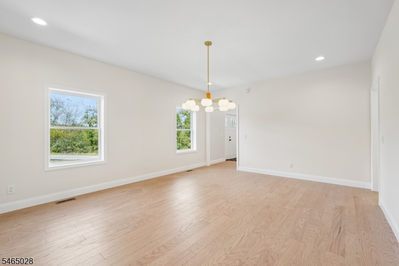 107 Beaver Run Road Hamburg, NJ 07419 - Photo 11 of 25 Gallery Image 11