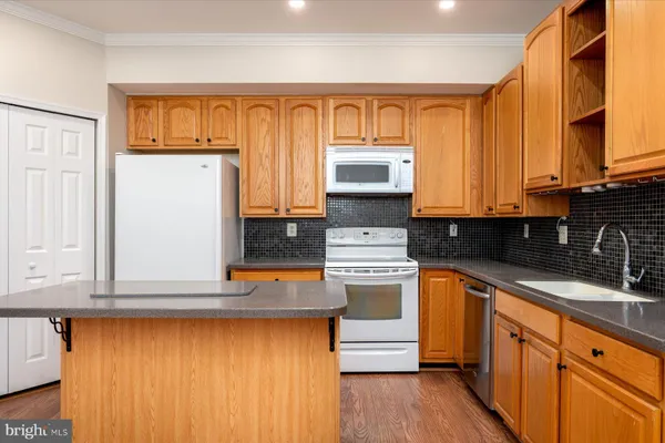 $3,100 | 77 Harbour Heights Drive, Unit 77, Annapolis, MD 21401