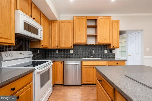 $3,100 | 77 Harbour Heights Drive, Unit 77, Annapolis, MD 21401