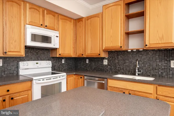 $3,100 | 77 Harbour Heights Drive, Unit 77, Annapolis, MD 21401