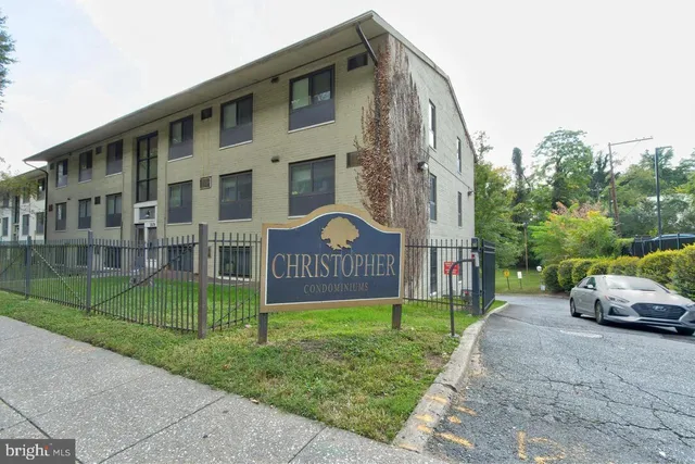 $1,250 | 3111 Naylor Road Southeast, Unit 301, Washington, DC 20020