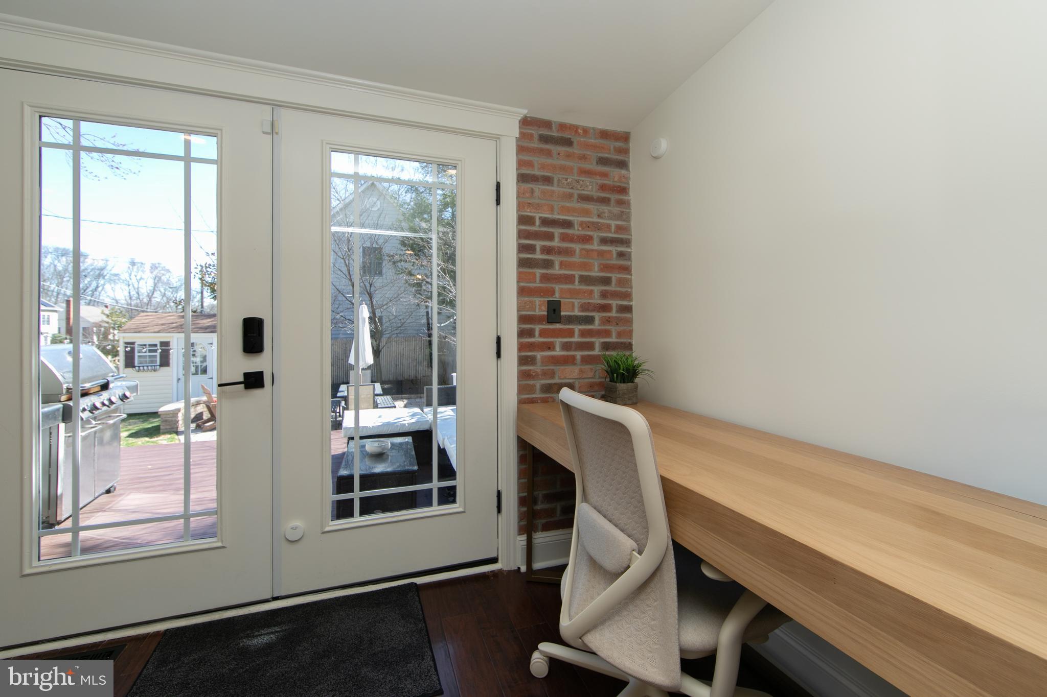 401 Spruce Street Haddonfield, NJ 08033 - Photo 20 of 40 a dining room with furniture and window