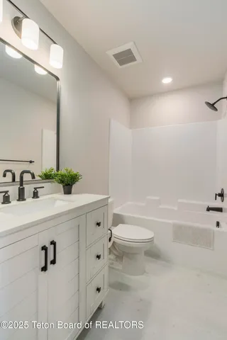 $795,000 | 674 Stone Peak Loop, Driggs, ID 83422