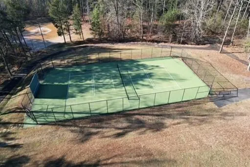 a view of a yard