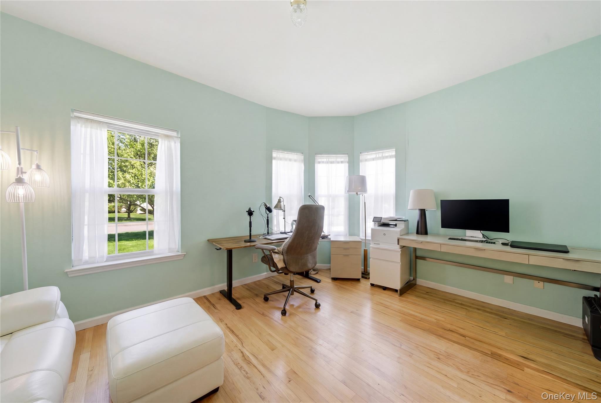 23 Sunflower Ridge Road Centereach, NY 11720 - Photo 2 of 29 Gallery Image 2