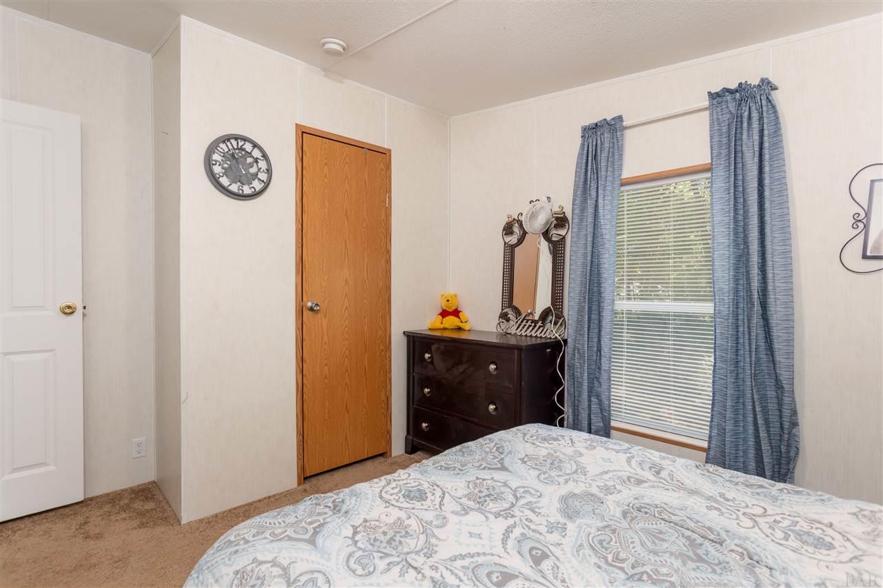 3677 Vantage Road Cantonment, FL 32533 - Photo 13 of 49