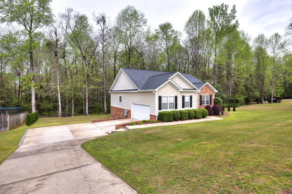 1010 Seabrook Road Sumter, SC 29154 - Photo 8 of 41 Gallery Image 8