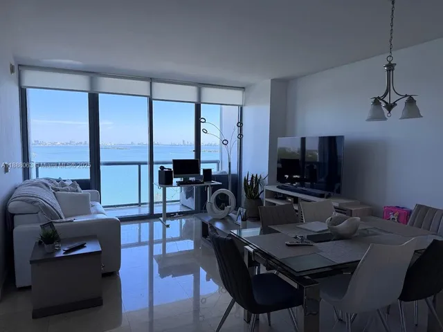 $3,280 | 601 Northeast 36th Street, Unit 1311, Miami, FL 33137