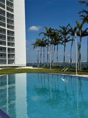 $3,280 | 601 Northeast 36th Street, Unit 1311, Miami, FL 33137