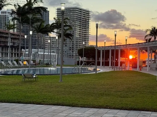 $3,280 | 601 Northeast 36th Street, Unit 1311, Miami, FL 33137