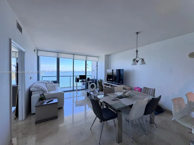 $3,280 | 601 Northeast 36th Street, Unit 1311, Miami, FL 33137