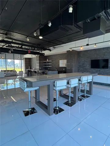 $3,280 | 601 Northeast 36th Street, Unit 1311, Miami, FL 33137