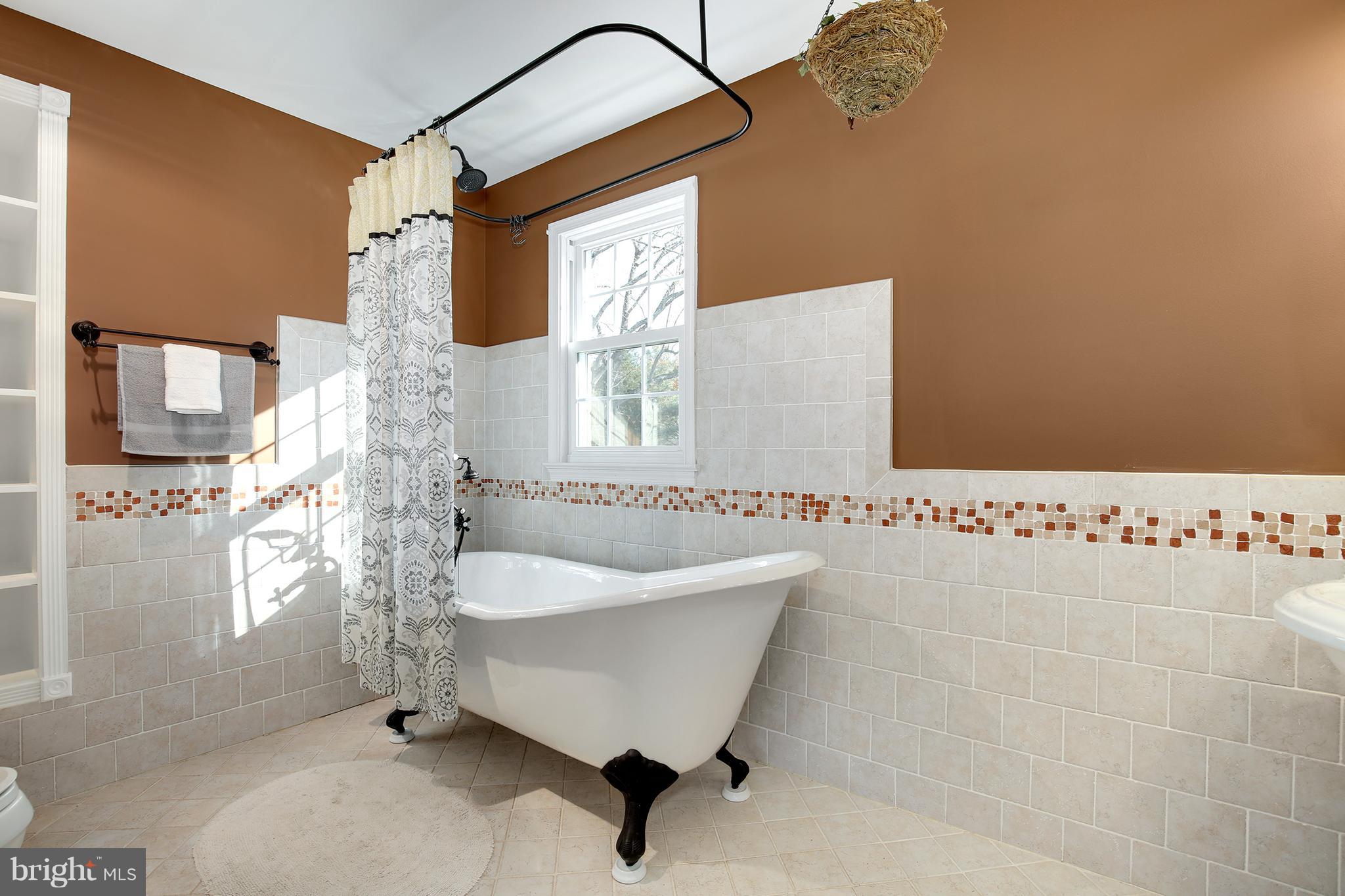 304 Bonifant Road Silver Spring, MD 20905 - Photo 26 of 35 Gallery Image 26