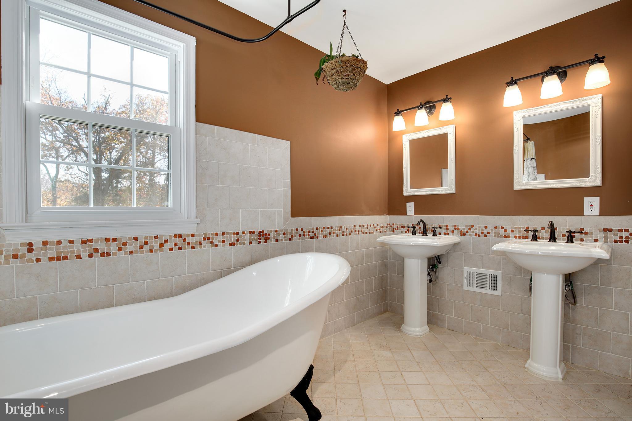 304 Bonifant Road Silver Spring, MD 20905 - Photo 28 of 35 Gallery Image 28