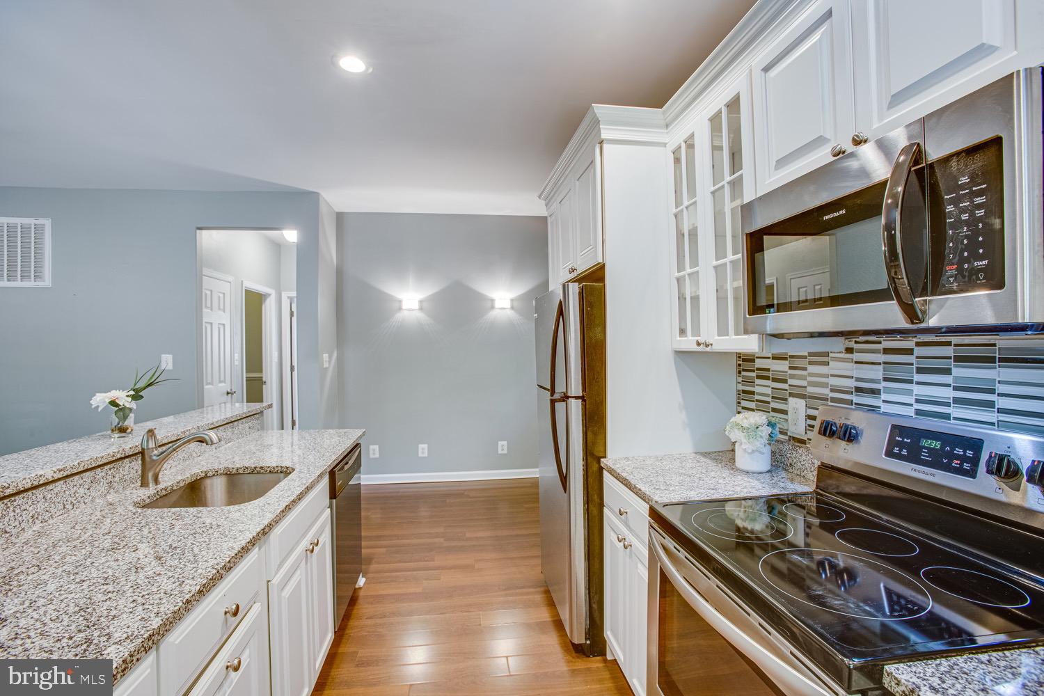 218 Cedar Ridge Drive Ruther Glen, VA 22546 - Photo 10 of 30 Stainless steel appliances