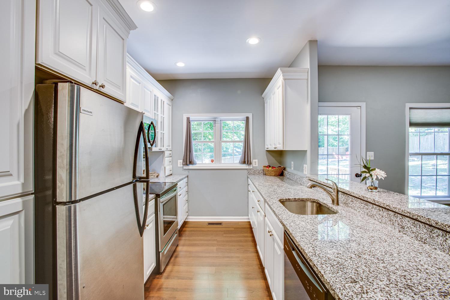 218 Cedar Ridge Drive Ruther Glen, VA 22546 - Photo 9 of 30 Marble countertops