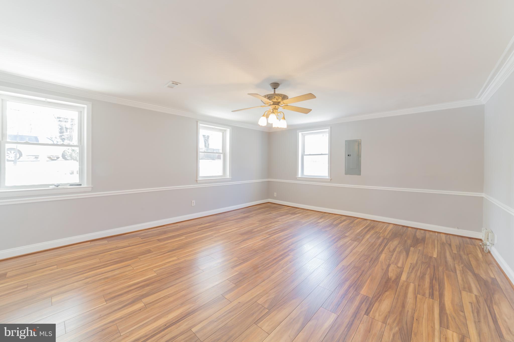 321 Duxbury Road Silver Spring, MD 20905 - Photo 5 of 30 Dining Room