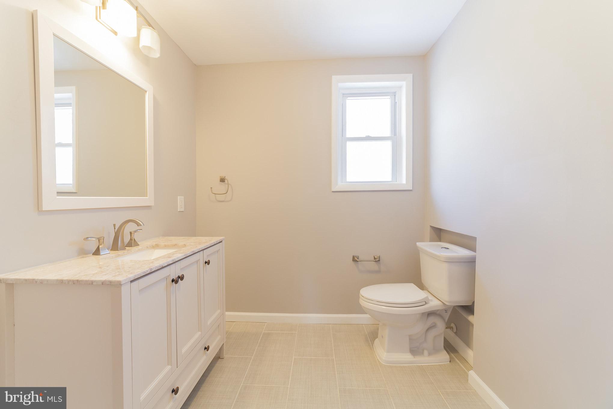 321 Duxbury Road Silver Spring, MD 20905 - Photo 7 of 30 Bath