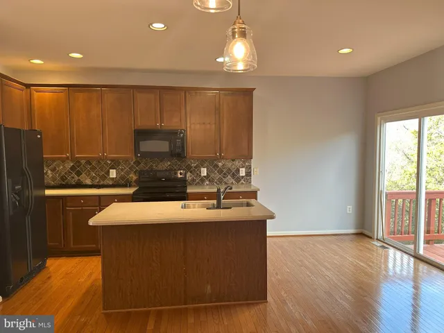 $1,850 | 153 Oxbow Drive, Strasburg, VA 22657