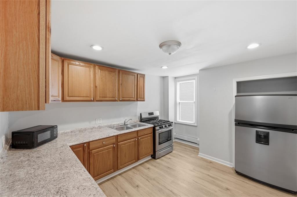 519 3rd Avenue Carnegie, PA 15106 - Photo 7 of 33